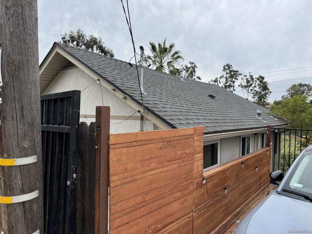 3669 Swift Ave