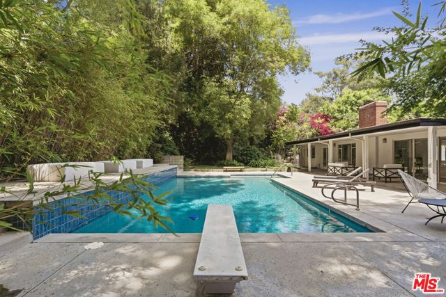 8630 Allenwood Road, Los Angeles CA: https://media.crmls.org/mediaz/1c25554e-8d79-4bbc-9c7e-fa58592413ae.jpg
