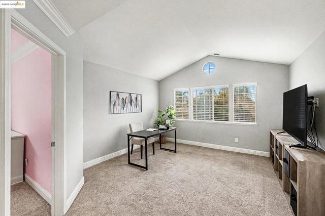 2127 Prestwick Dr, Discovery Bay CA: https://media.crmls.org/mediaz/1c25a5d1-d2b2-44d1-adaf-71666b9924b7.jpg