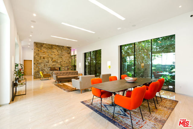 619 N Harper Avenue, Los Angeles CA: https://media.crmls.org/mediaz/1c26402c-8480-45db-87ca-bea46a9b83ef.jpg