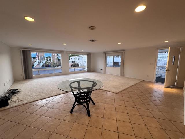 Detail Gallery Image 9 of 20 For 6610 Easy St, Carlsbad,  CA 92011 - 2 Beds | 2 Baths