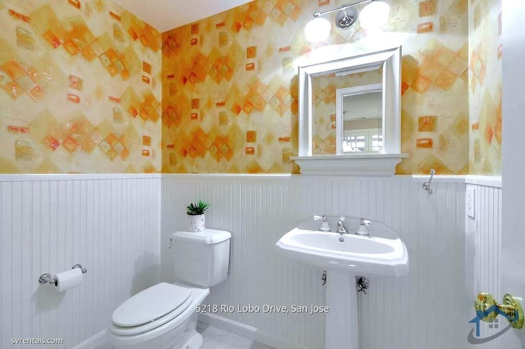 https://media.crmls.org/mediaz/1c26cd61-45b2-4a42-8ef3-0e10f865ec64.jpg?preset=X-Large