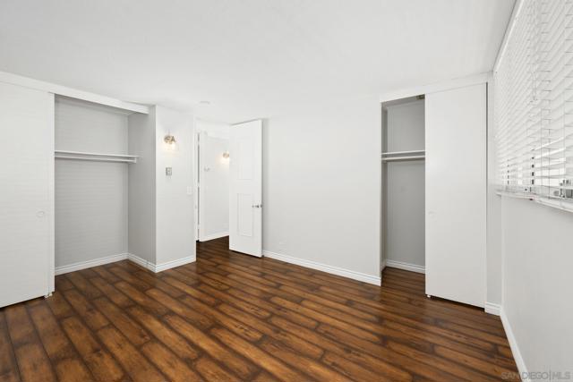 7811 Eads Ave, La Jolla CA: https://media.crmls.org/mediaz/1c273a81-982f-494d-be9d-def17ec4847e.jpg