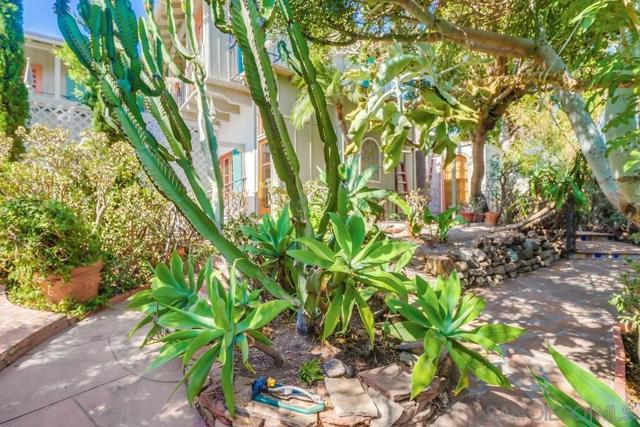 3014 Xenophon St, San Diego CA: https://media.crmls.org/mediaz/1c27459a-eb38-46fe-8dcc-30a8452271c7.jpg