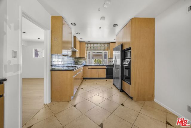 3133 Barbydell Drive, Los Angeles CA: https://media.crmls.org/mediaz/1c28ad2c-3c30-4a6f-9ad7-a3b82384bdf3.jpg