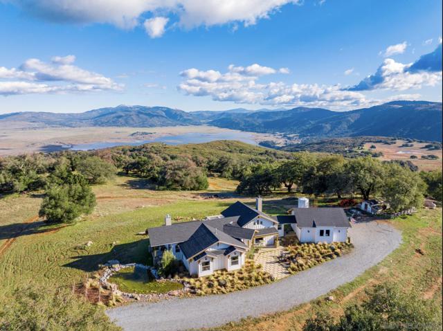 31071 Panorama Trail, Santa Ysabel CA: https://media.crmls.org/mediaz/1c2931ce-d6a9-4a9b-b46f-6f6e1d155755.jpg