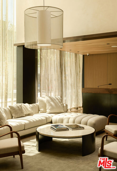 8899 Beverly Boulevard, West Hollywood CA: https://media.crmls.org/mediaz/1c2a5292-f1cd-4a76-b2a6-6b9270f879de.jpg