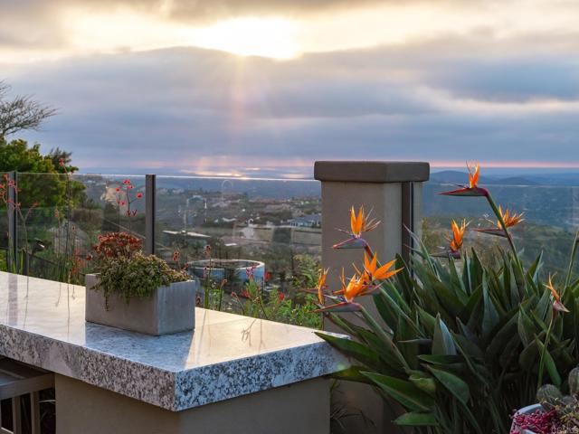 Image 32 of 66 For 8784 Avenida Mirador