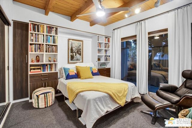 45864 Shadow Mountain Drive, Palm Desert CA: https://media.crmls.org/mediaz/1c2b7b2b-7ae7-42f4-ac95-42c948e4a0ce.jpg
