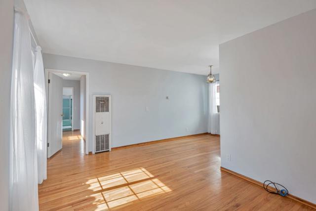 250 San Carlos Avenue, Redwood City CA: https://media.crmls.org/mediaz/1c2c9eb1-d97a-477d-bae6-463cc228bd49.jpg