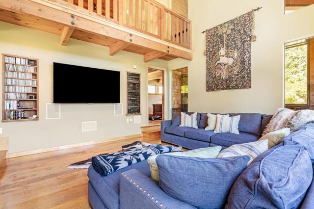 855 Oak Ridge Road, Los Gatos CA: https://media.crmls.org/mediaz/1c2ce90e-e6de-4e27-b6f4-af906bdbbec4.jpg