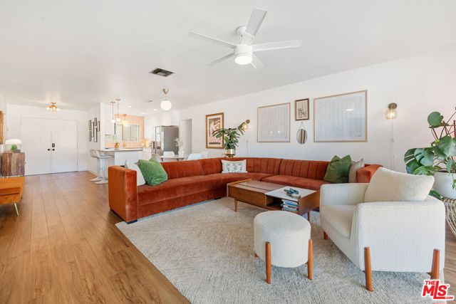 74060 Setting Sun Trail, Palm Desert CA: https://media.crmls.org/mediaz/1c2d5118-76ea-4b6d-852c-0f2a53835c73.jpg