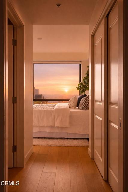 Detail Gallery Image 5 of 17 For 400 S Broadway #1801,  Los Angeles,  CA 90013 - 1 Beds | 1 Baths