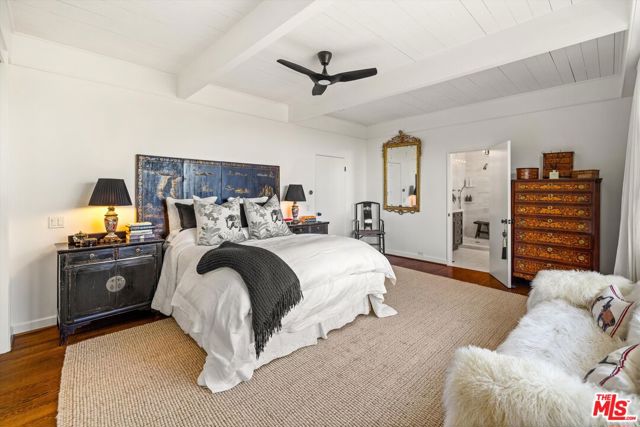 880 Knollwood Drive, Santa Barbara CA: https://media.crmls.org/mediaz/1c2e950c-e971-4023-8590-fe84ed1bcb2f.jpg