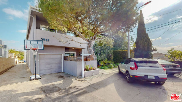 2921 10th Street, 6 photo 2