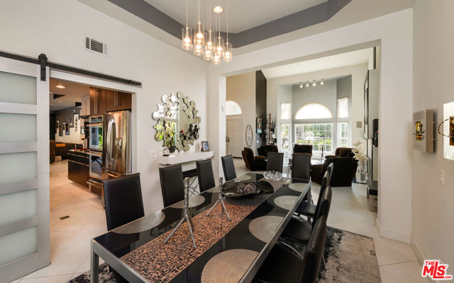 22205 Dardenne Street, Calabasas CA: https://media.crmls.org/mediaz/1c2ef280-6c78-4b94-ac1b-becdff7bc173.jpg