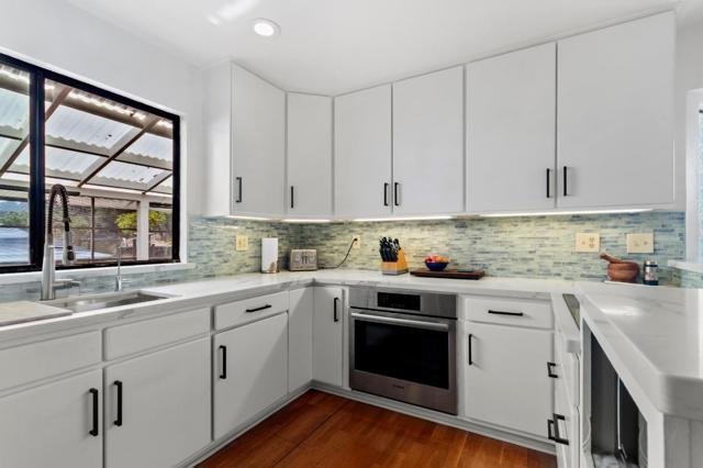 1458 Oakleaf Drive, Royal Oaks CA: https://media.crmls.org/mediaz/1c2fe94e-847a-4630-a881-c9ac880e1f0c.jpg