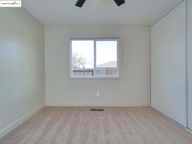2112 Matthew CT, Pittsburg CA: https://media.crmls.org/mediaz/1c310fcb-066a-4cc4-8252-299028ae1777.jpg