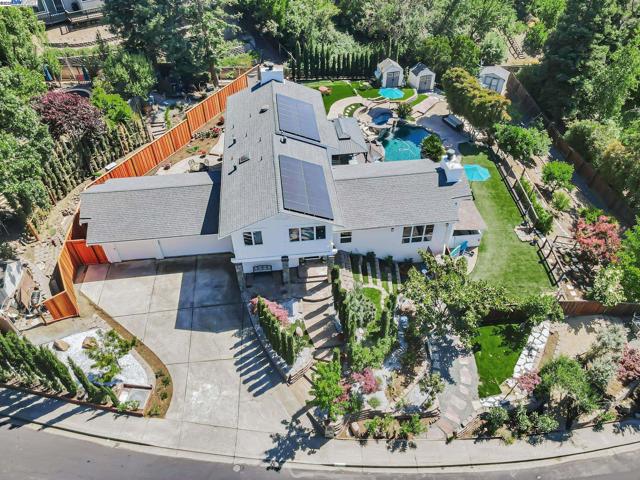 324 Merrilee Place, Danville CA: https://media.crmls.org/mediaz/1c31165b-3023-4b64-a89e-f206df9c5124.jpg
