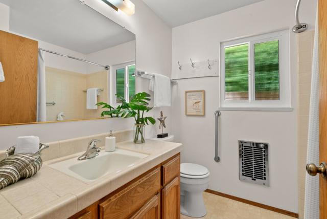 816 Pelton Avenue, Santa Cruz CA: https://media.crmls.org/mediaz/1c33d1b2-b1bb-4d48-8bca-ef2f4952a2b4.jpg