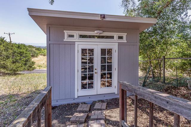 13038 Vista Del Valle Court, Los Altos Hills CA: https://media.crmls.org/mediaz/1c3526e4-f403-4fdc-90c0-273380273d8e.jpg