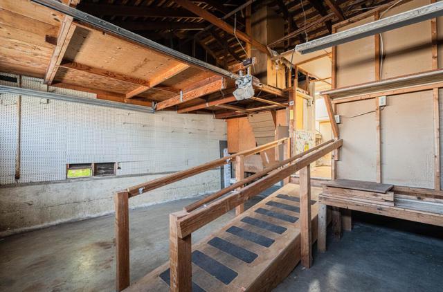 217 Iris Drive, Salinas CA: https://media.crmls.org/mediaz/1c36392f-7af5-4bdf-abb0-8721b10da8b1.jpg