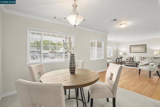 1551 Orange Street, Concord CA: https://media.crmls.org/mediaz/1c36713e-4ca9-4f51-b417-7e38217b662f.jpg