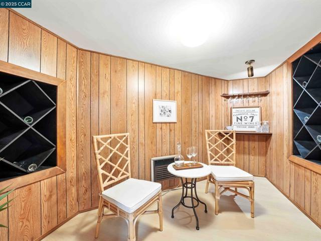 1542 Hillgrade Ave, Alamo CA: https://media.crmls.org/mediaz/1c369cbf-b13b-4fdb-9bdc-b9c0edfeb908.jpg