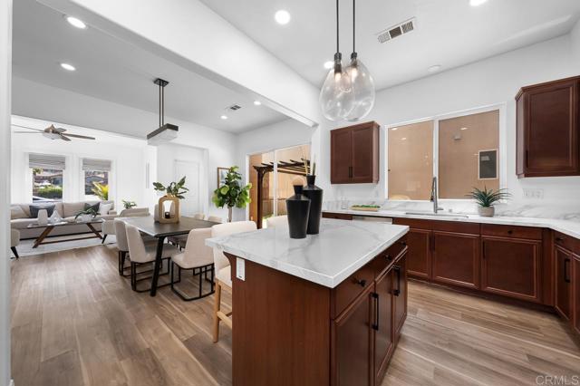 1686 Pember Avenue, Chula Vista CA: https://media.crmls.org/mediaz/1c376ac4-a08e-4f85-a3c5-5b90f53fa129.jpg