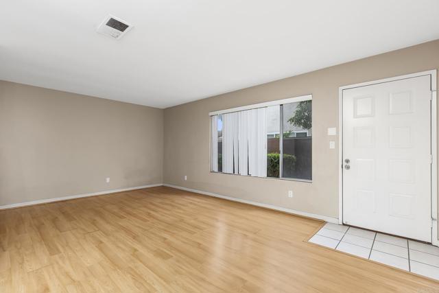 Image 4 of 29 For 4514 Dawson Ave  4
