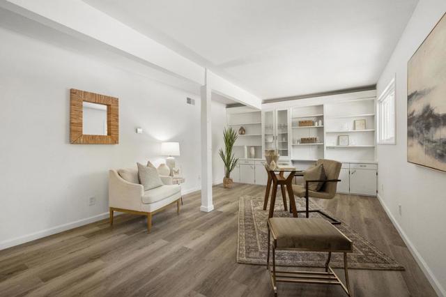 2085 Edgewood Road, Redwood City CA: https://media.crmls.org/mediaz/1c38cfb3-ef03-4e33-b852-8b0d09e46d0b.jpg