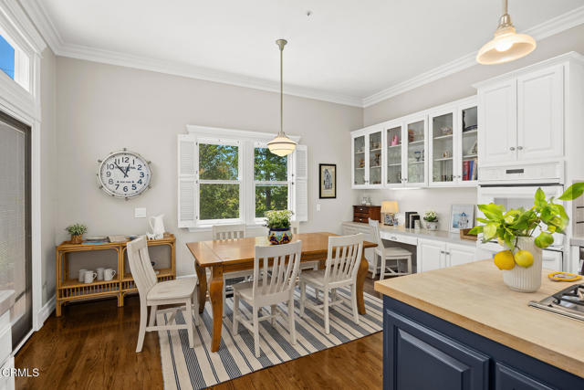 Detail Gallery Image 12 of 42 For 260 W Carter Ave, Sierra Madre,  CA 91024 - 4 Beds | 3/1 Baths