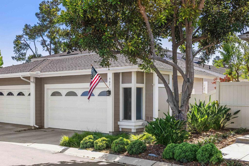 907 Wentworth Circle