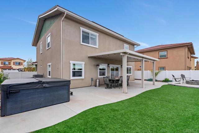 1643 Raecorte Place, Escondido CA: https://media.crmls.org/mediaz/1c3a5899-7cde-4bfa-895e-947d000f96c5.jpg