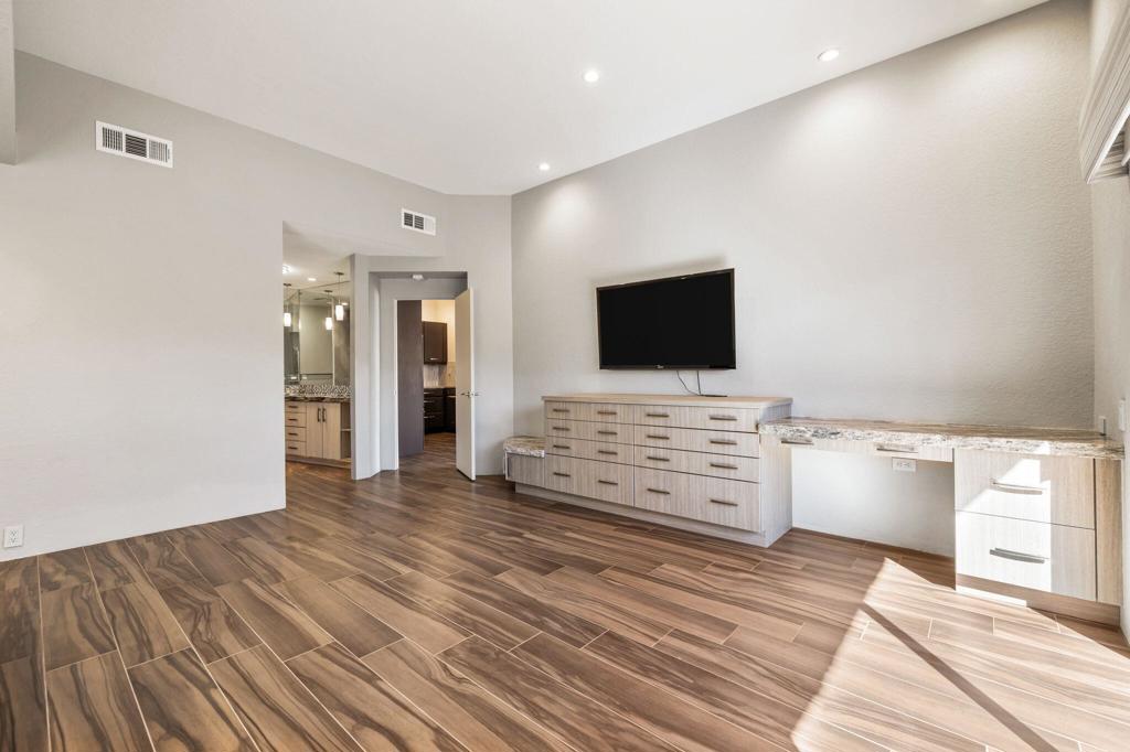 MLS #219138138DA image #13