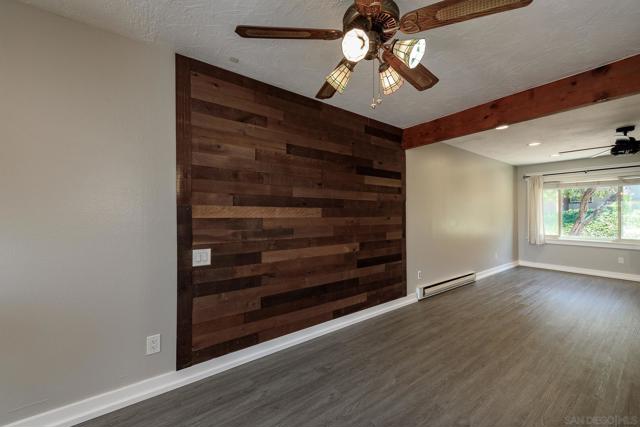 8721 Wahl St, Santee CA: https://media.crmls.org/mediaz/1c3c87c9-36df-411b-9279-b1874c02bdfc.jpg