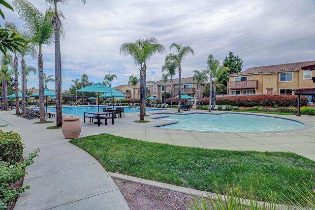 1526 Caminito Sicilia, Chula Vista CA: https://media.crmls.org/mediaz/1c3dc598-31c1-4ac8-b54b-ebf3fbdf10c6.jpg