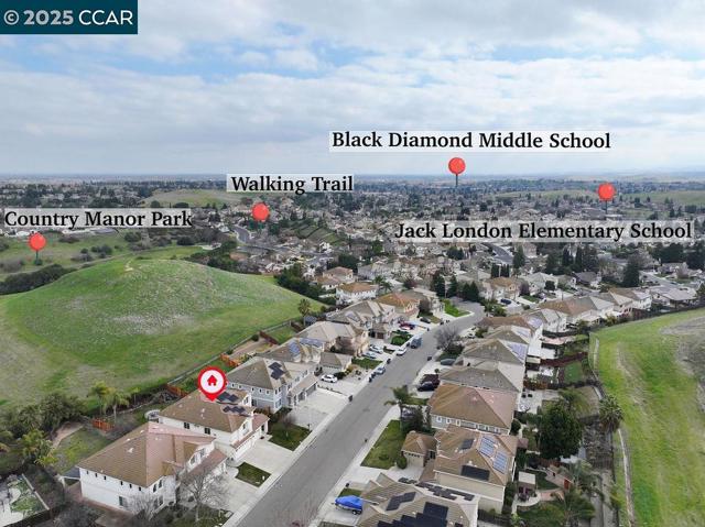 2460 Covelite Way, Antioch CA: https://media.crmls.org/mediaz/1c3dd521-cc40-473b-a214-52d4ed53cd82.jpg