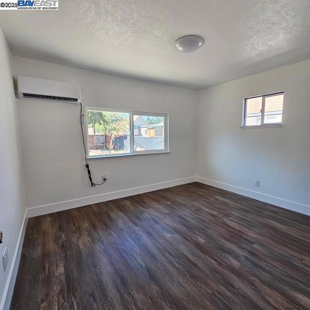 2383 E Sonora St, Stockton CA: https://media.crmls.org/mediaz/1c3f73d3-8302-498a-8043-f724ee809434.jpg
