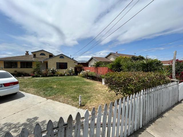 31 10th Street, Greenfield CA: https://media.crmls.org/mediaz/1c3f8afa-02e7-4902-87cd-d6bc9164e055.jpg