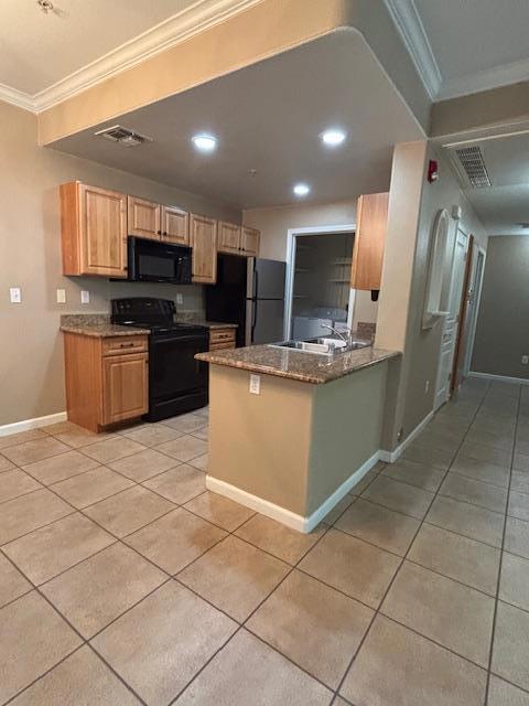 1360 Shady Lane, Turlock CA: https://media.crmls.org/mediaz/1c3fdb11-87c6-473f-9894-027723170bbb.jpg