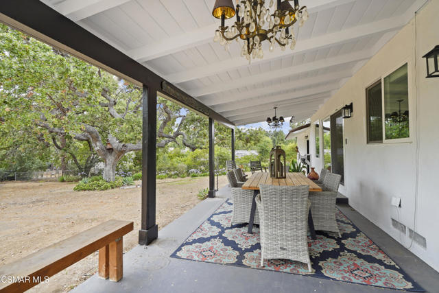 1658 La Granada Drive, Thousand Oaks CA: https://media.crmls.org/mediaz/1c404edf-8dc4-42db-a7b1-13ad9f52fafc.jpg