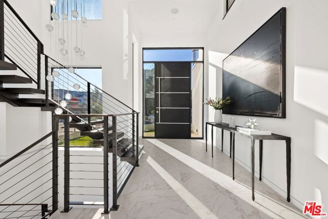 900 N Vista Street, Los Angeles CA: https://media.crmls.org/mediaz/1c406205-a0dc-4798-8d7a-7a2623721d99.jpg