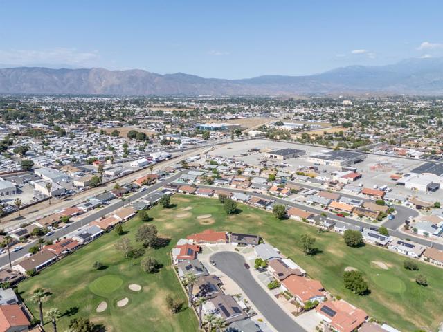 331 Rainier Way, Hemet CA: https://media.crmls.org/mediaz/1c4092f4-bb16-4be0-bed3-20956d70c3fd.jpg