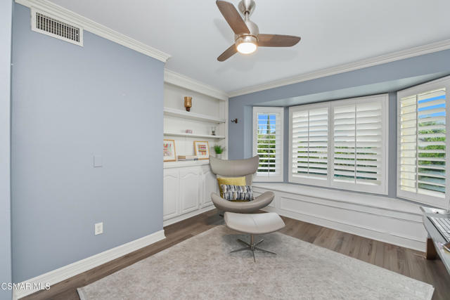 5816 Middle Crest Drive, Agoura Hills CA: https://media.crmls.org/mediaz/1c40c9db-dd43-44f5-904f-70ebdb41ddf4.jpg