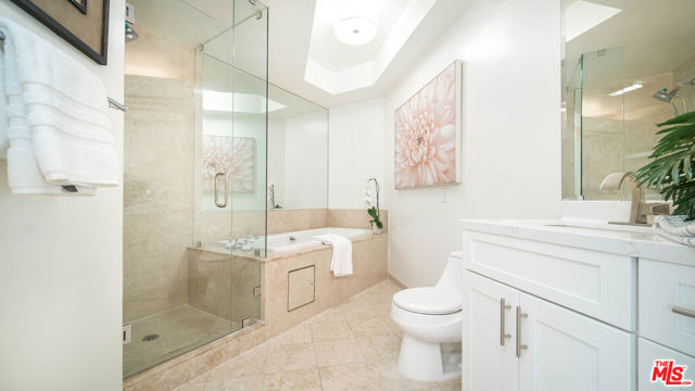 12222 WILSHIRE Boulevard, Los Angeles CA: https://media.crmls.org/mediaz/1c412e46-3ec7-4451-a446-73f8bc76dce4.jpg