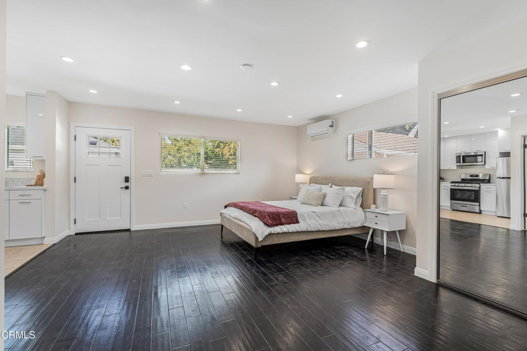 15233 Camarillo StreetSherman Oaks img 30