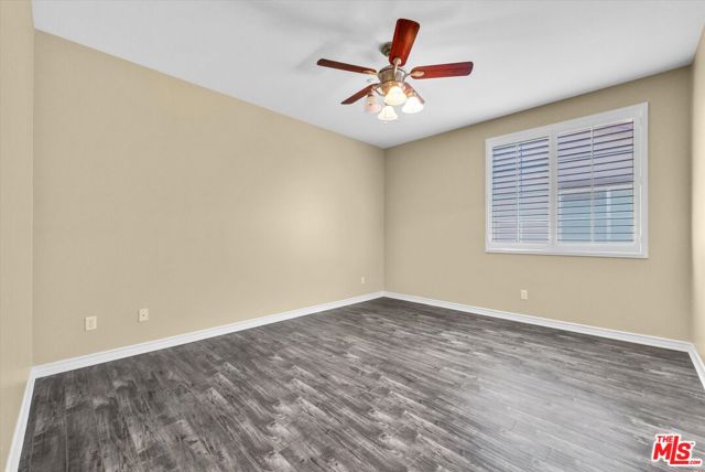 5611 Scharf Avenue, Fontana CA: https://media.crmls.org/mediaz/1c4280ca-eef4-47c6-a0d2-32babd9427b8.jpg