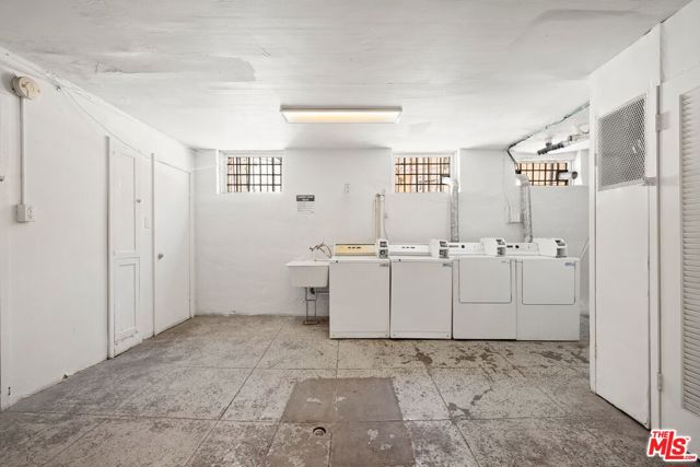 837 S Normandie Avenue, Los Angeles CA: https://media.crmls.org/mediaz/1c435a34-c9e5-447d-9199-05732b5e29ab.jpg