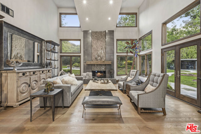 Image 5 of 64 For 26954 Whitehorse Place